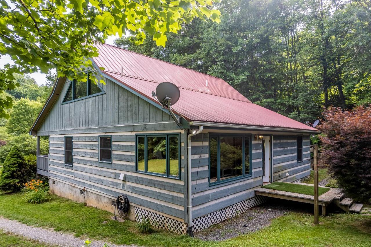 Pebble On The Creek Villa Whittier Exterior photo